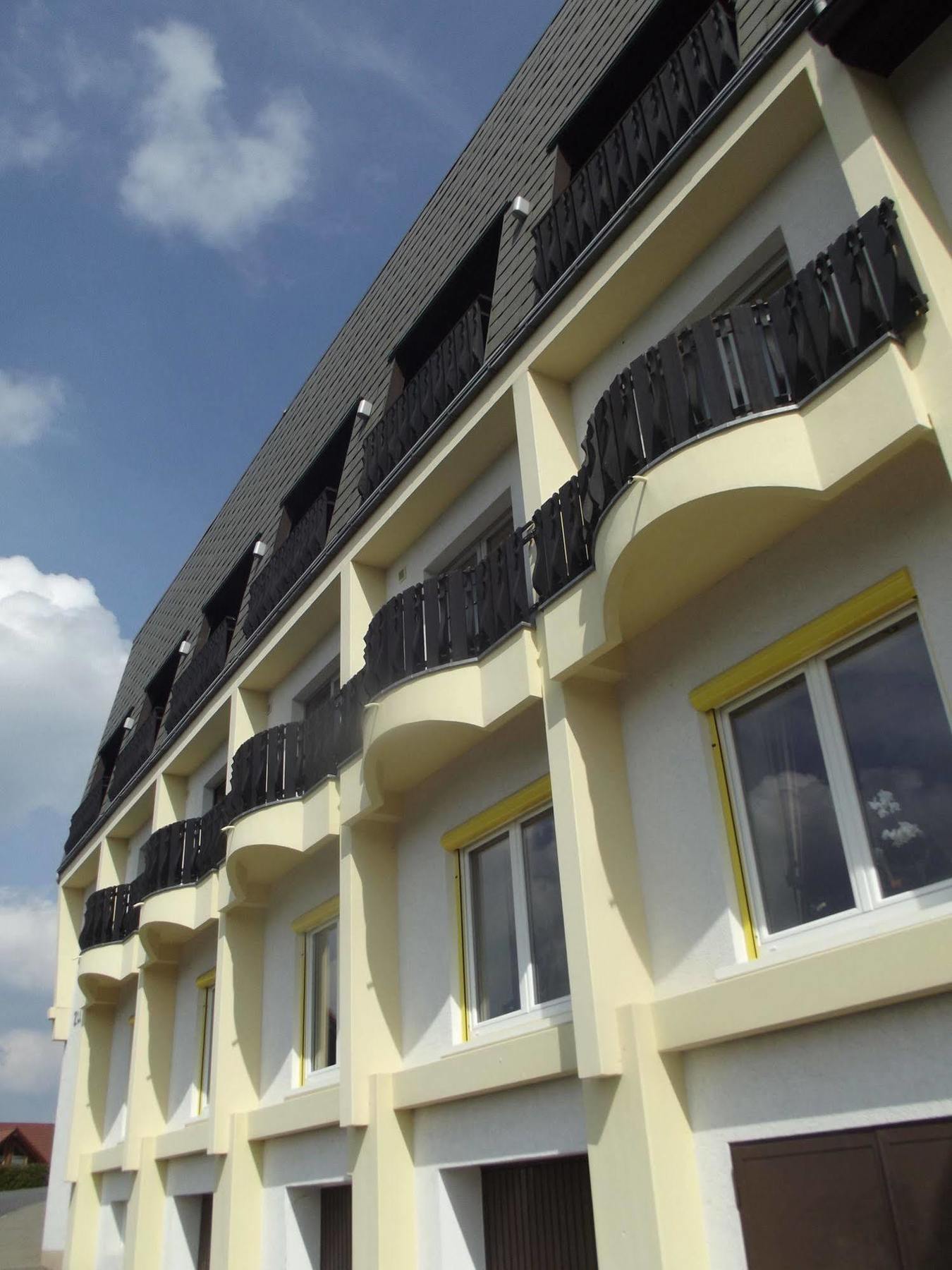 Hotel Zum Weissen Lamm Rothenberg Exterior foto