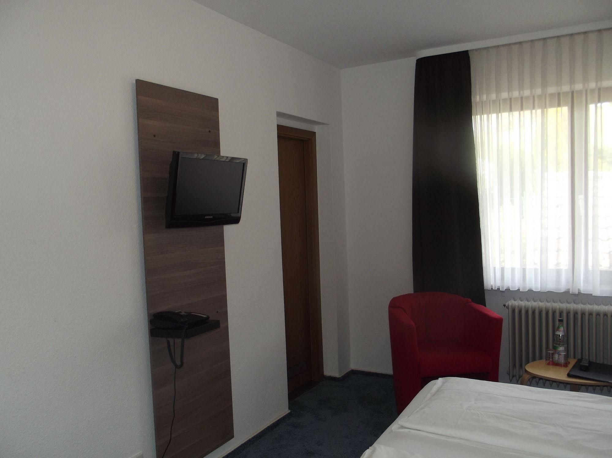 Hotel Zum Weissen Lamm Rothenberg Exterior foto